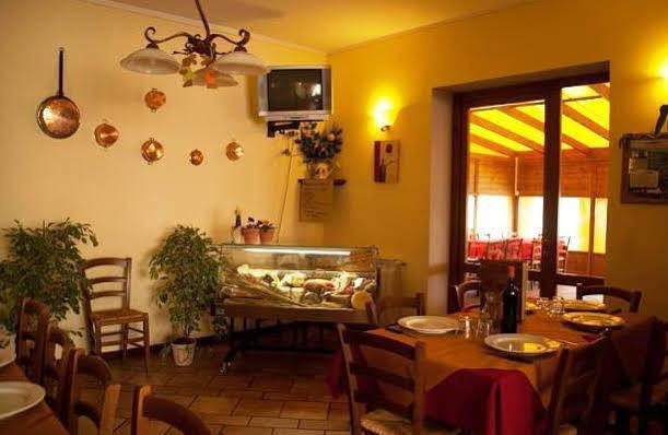 הוילה Montale  Agriturismo Le Vigne מראה חיצוני תמונה
