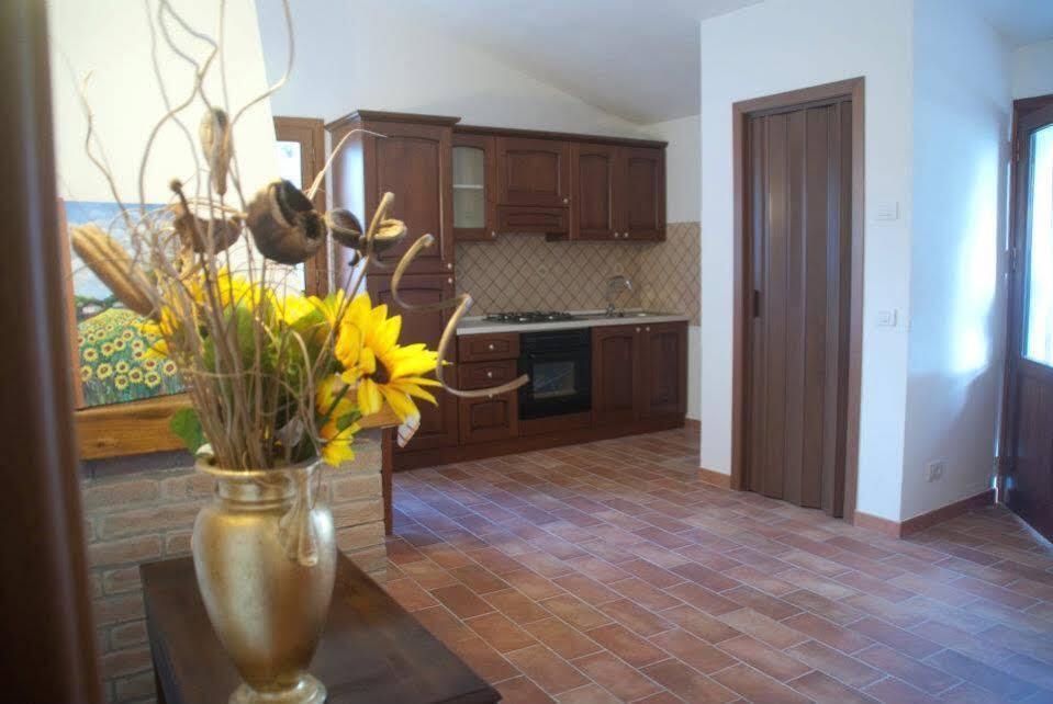 הוילה Montale  Agriturismo Le Vigne מראה חיצוני תמונה